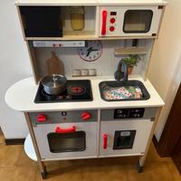 Giochi bimbi,  cucina e lavagna