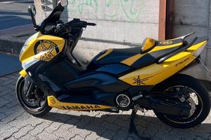 Yamaha tmax 500 akrapovic