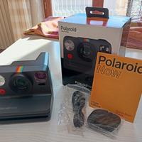 Fotocamera istantanea Polaroid Now I-Type