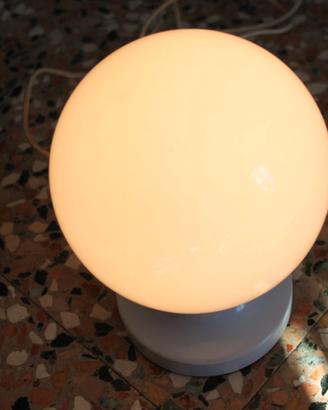 Ĺampada da Tavolo in vetro opalino vintage 70