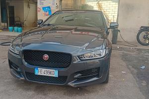 Jaguar xe 2015 