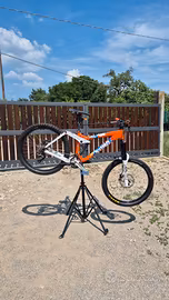 kona stinky 2009 Tg M 