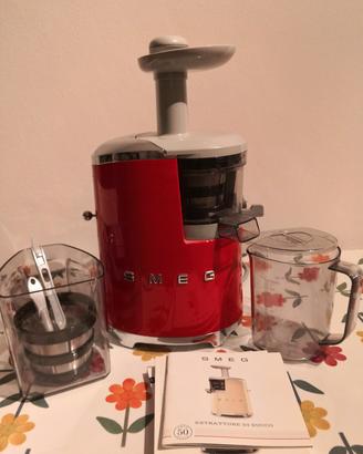 Estrattore di succo Smeg  mod. SJF01 
