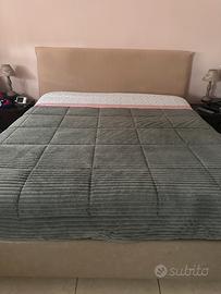 Letto matrimoniale con contenitore