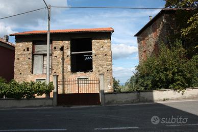 Rustico, Casale in pietra a Mornese (AL)