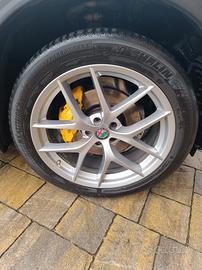 cerchi alfa romeo Stelvio 20