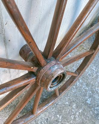 4 ruote di carro in legno e metallo vintage