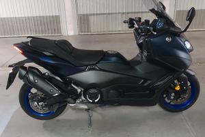 Yamaha TMAX 560 