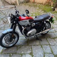 Triumph bonneville T120 BUD EKINS 2020 km 1900