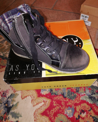 Scarpe n. 33