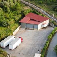 Capannone a Capri Leone