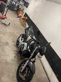 Suzuki gsr per pezzi di ricambio