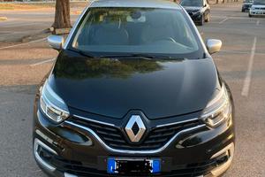 Renault Caputur  II edizione modello  sport
