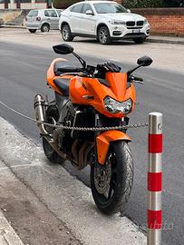 Kawasaki zr 750 2007