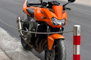 Kawasaki zr 750 2007