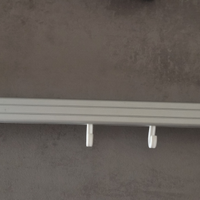 Appendiabiti con ganci scorrevoli