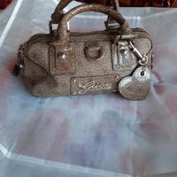 Borsa bauletto Guess 
