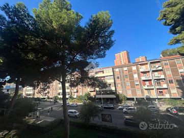 4 LOCALI A CAGLIARI