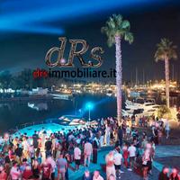 Porto Argonauti. Attico vista mare e porto