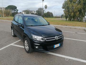 Volkswagen Tiguan 2.0 tdi 
