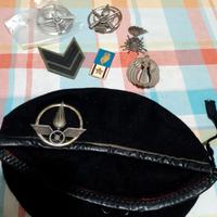 basco militare e fregi vari 