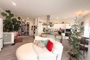 Appartamento di 88 m² con 3 locali e posto auto a 