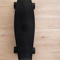 Skateboard nero
