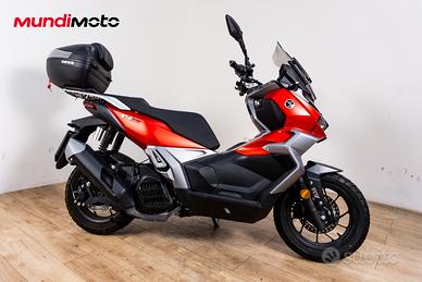 VOGE SR1 ADV 125 - 2025
