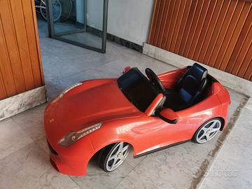 Macchina Ferrari elettrica