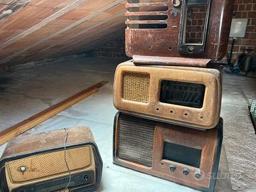 in blocco 4 radio danneggiate