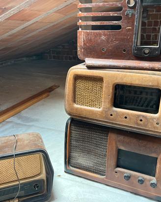 in blocco 4 radio danneggiate
