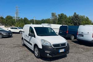 Peugeot Partner 1.6 HDi cambio automatico