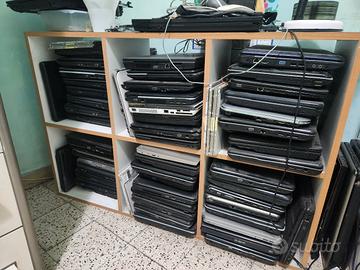 stock 53 notebook portatili Core 2 duo, i3, i5, i7