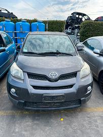 Toyota Urban Cruiser per ricambi