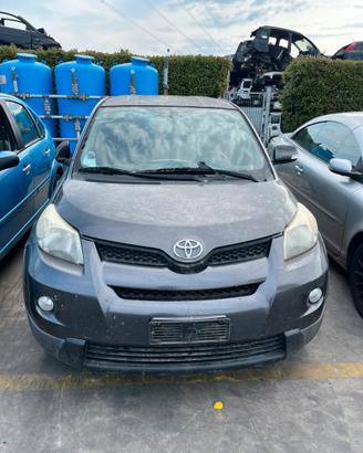 Toyota Urban Cruiser per ricambi