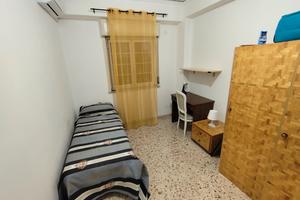 Cameretta stanza posto letto per studentessa