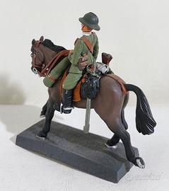 60 soldatini a cavallo de agostini + 6 espositori