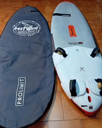  Tavola windsurf da slalom con sacca e pinna