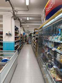Attrezzatura completa per supermercato