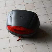 Bauletto  givi capienza 2 cachi integrali