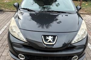 macchina peugeot 207cc decappotabile