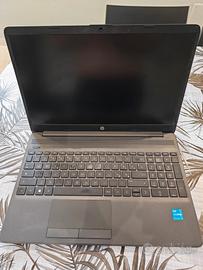 PC Portatile HP 250 G9 i3 12°- 16gb RAM 512 SSD 