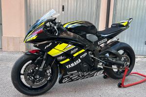 Yamaha R6 2008 pronto pista immatricolata