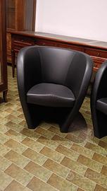 coppia di poltrone in pelle 