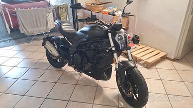Benelli 502 c