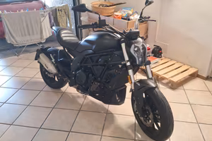 Benelli 502 c
