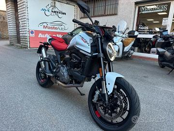 Ducati Monster 937 04/24 KM.6020 UNIPRO.
