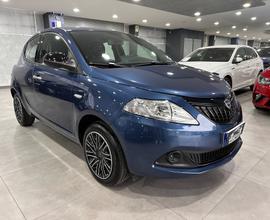 Lancia Ypsilon 1.0 69cv Hybrid 5 porte NEOPATENTAT