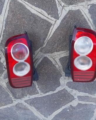 LUCI POSTERIORI, LUCI ANTERIORI e FARI per MICRA