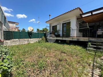 CASA INDIPENDENTE A CASTELLAMMARE DI STABIA